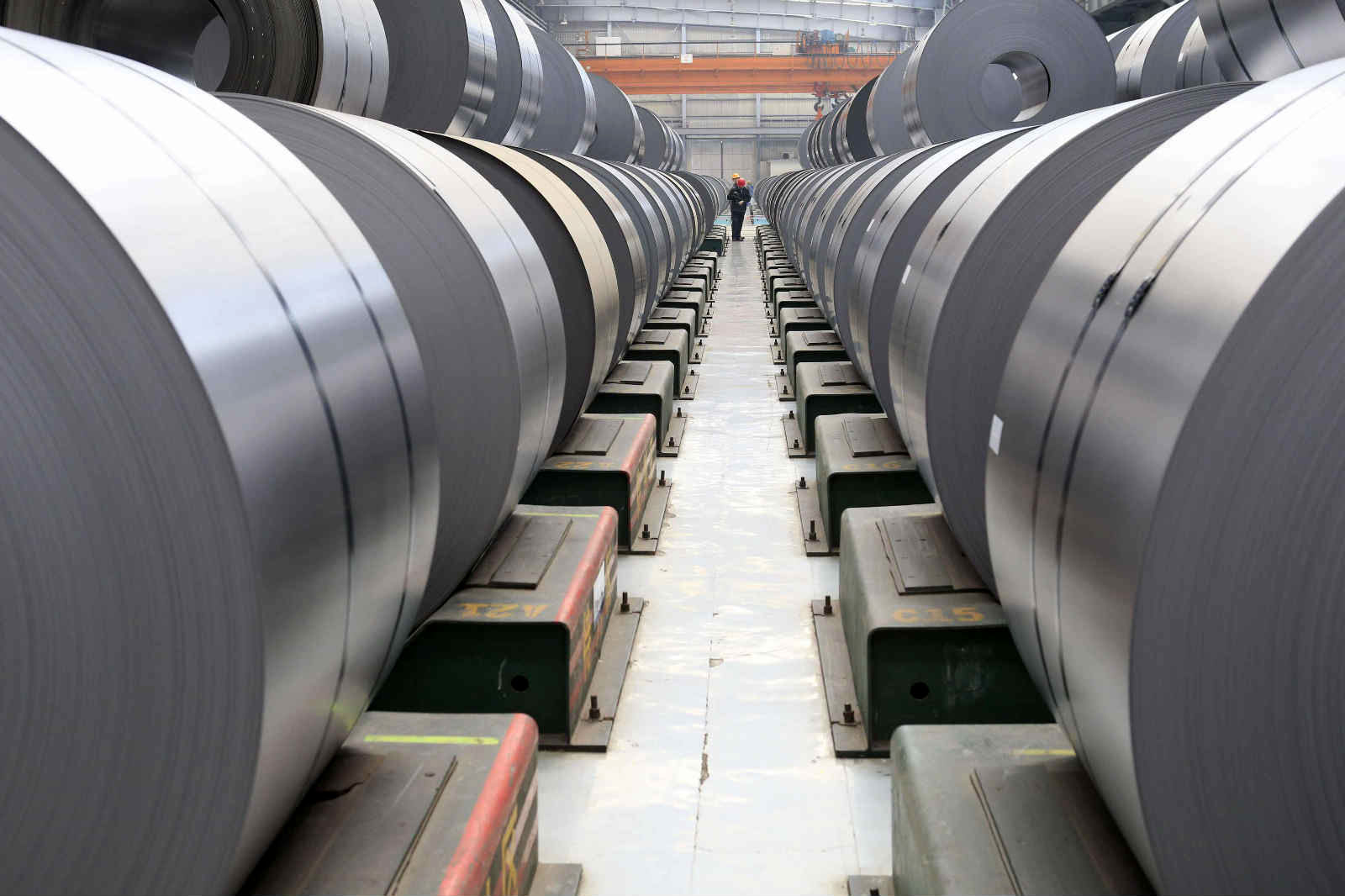 EU states will vote on control of steel imports on Thursday
