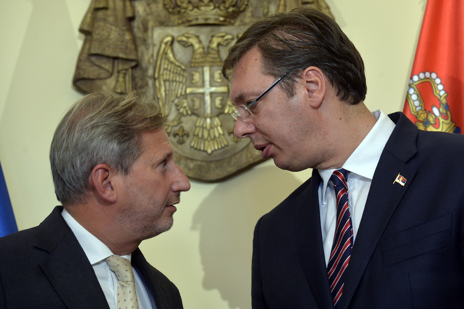 Vucic-Hahn discuss Kosovo and Metohija and the ‘uneasy’ situation Serbia is in
