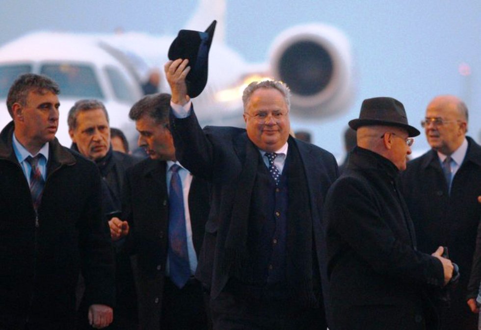 The three years that lead to the Agreement with fYROMacedonia
