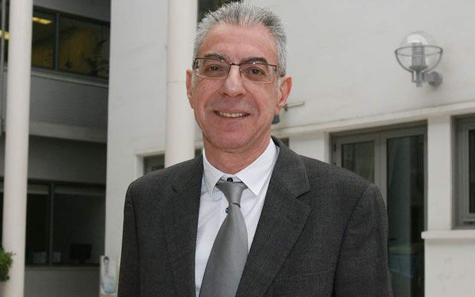 Cypriot government follows international developments that affect Cyprus problem closely