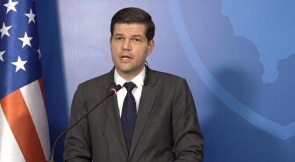 Ο Wess Mitchell θα επισκεφθεί τα Σκόπια στις 13 Σεπτεμβρίου