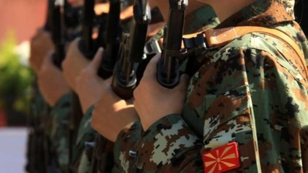 FYROM’s soldiers open fire near the border with Greece to prevent illegal refugees