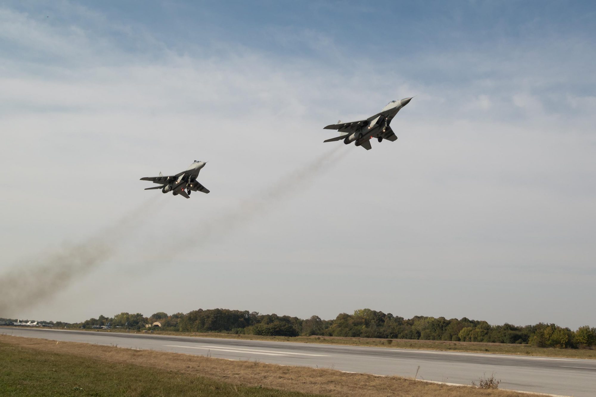 Flight-Tactical Exercise ‘BARS 2018’: Russian and Serbian pilots train jointly