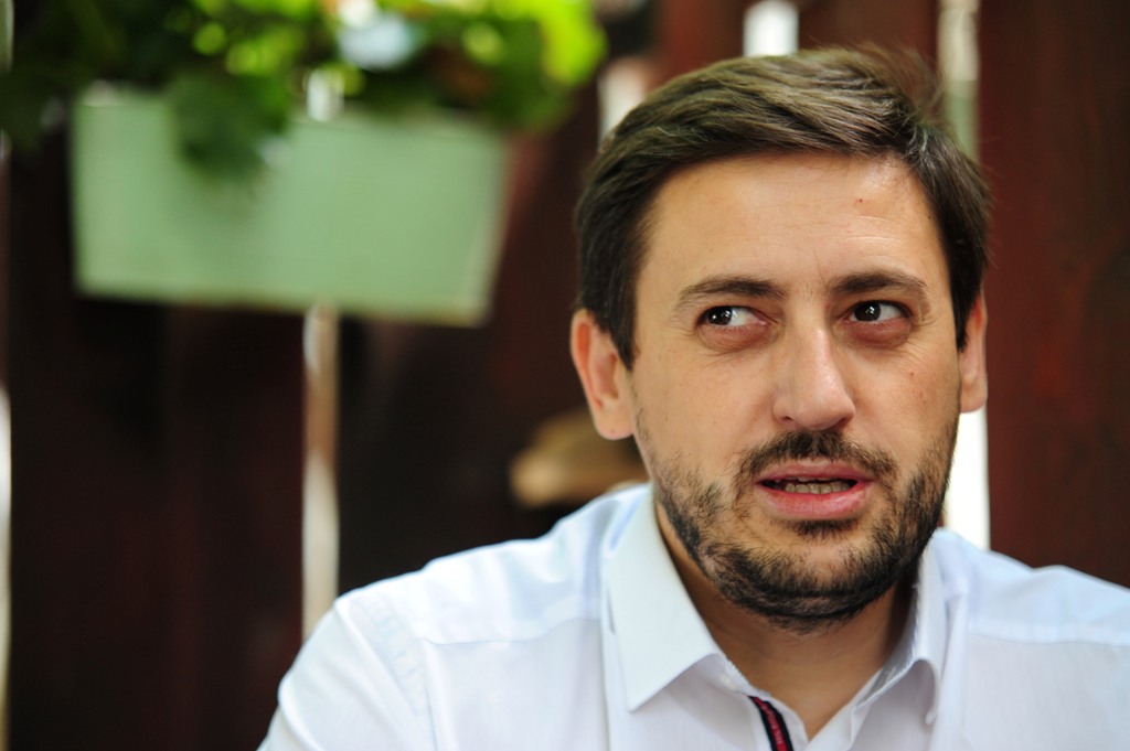 VMRO-DPMNE removes a party senior official for calling on voters to participate in the referendum