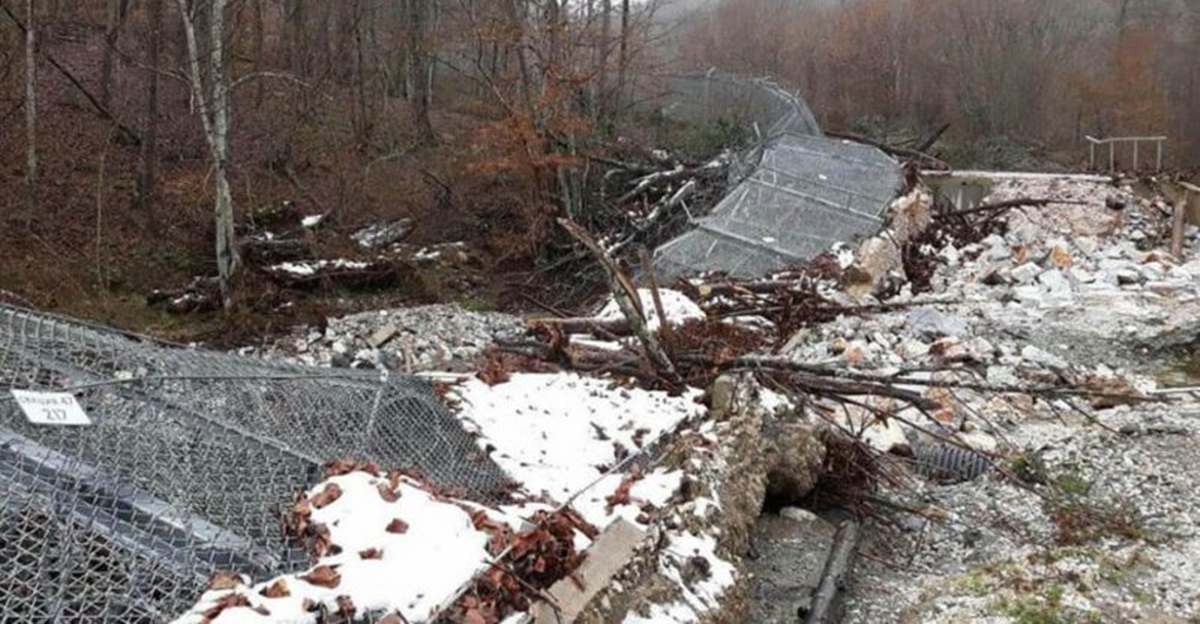 For the second time, heavy rain brings down fence at Bulgarian – Turkish border