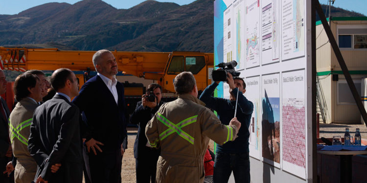 Εγκαταλείπει το Αργυρόκαστρο η Shell