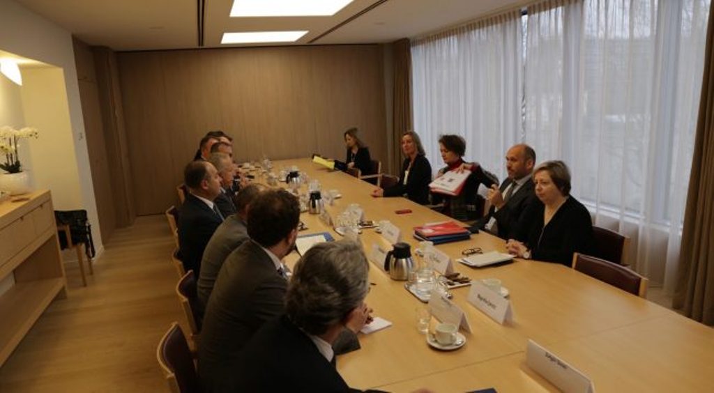 Mogherini demands the lifting of tariffs for dialogue with Serbia to resume