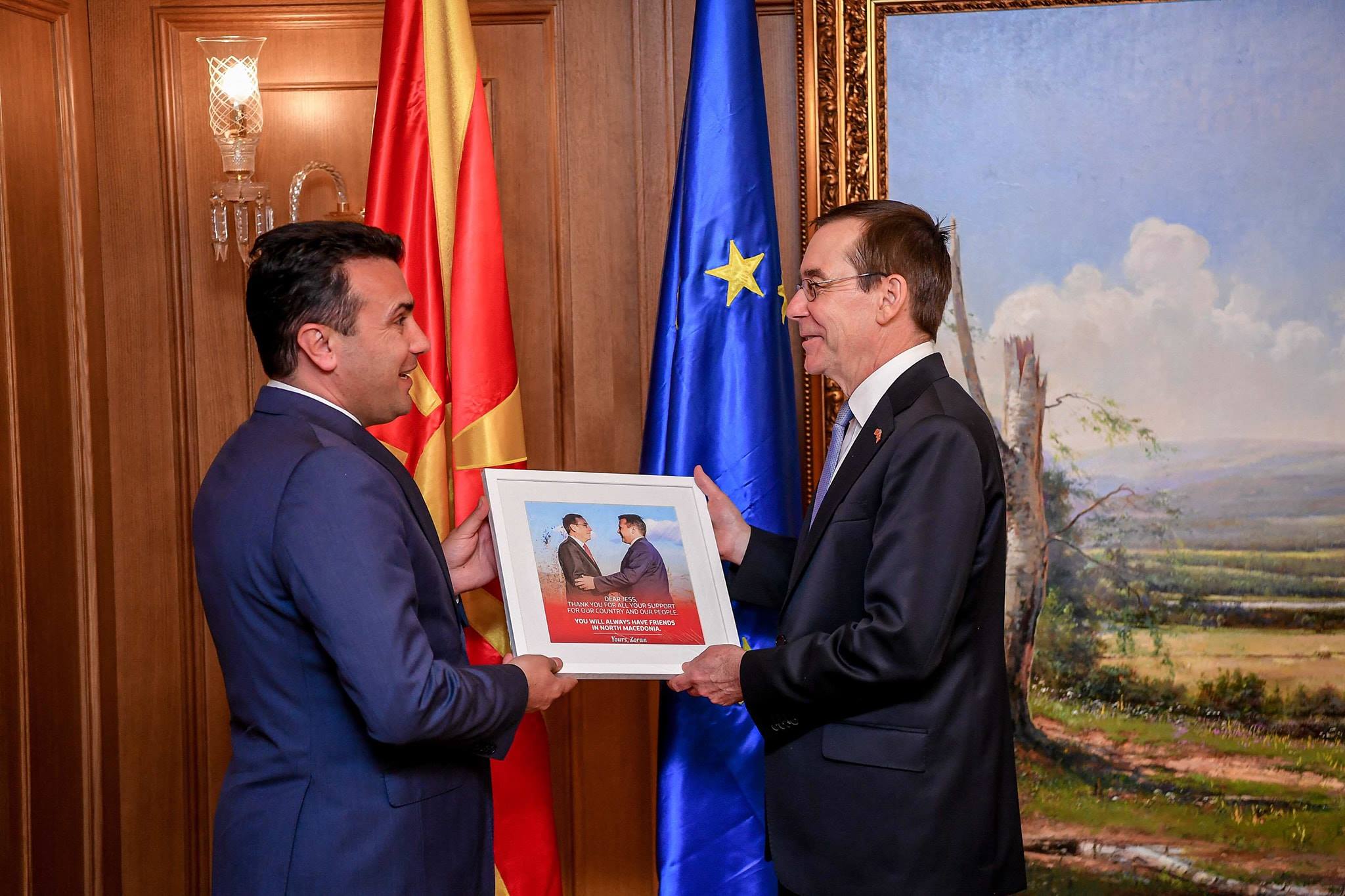 Ambasadori amerikan Baily takim lamtumirës me kryeministrin dhe zyrtarë të tjerë shtetëror