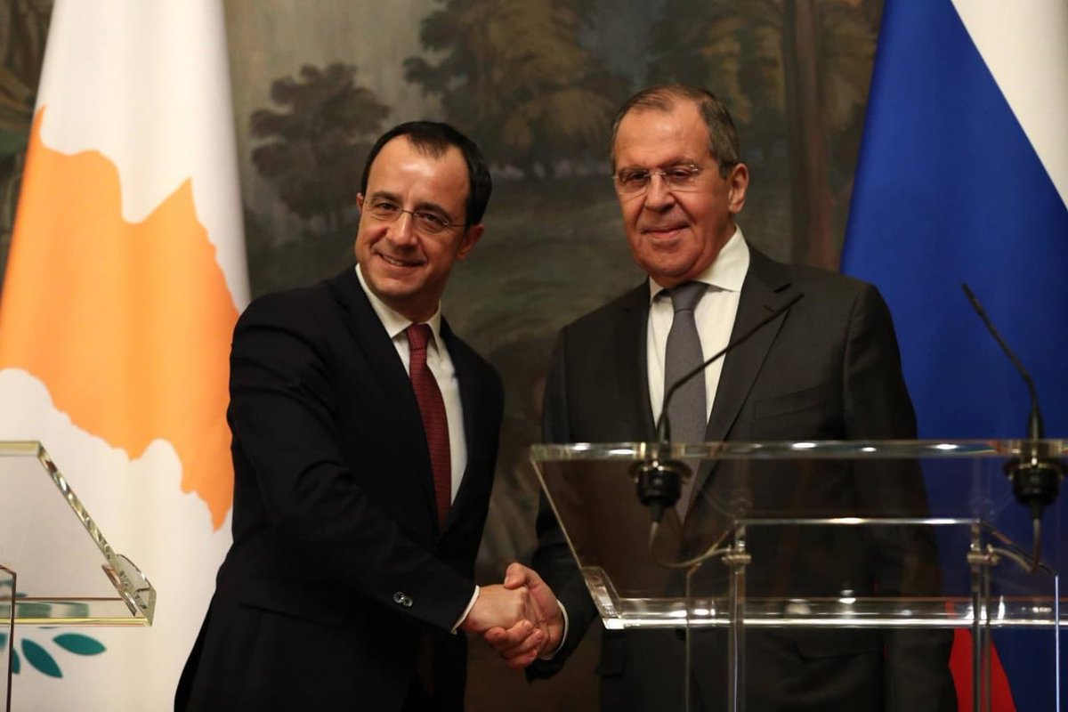 Christodoulides, Lavrov discuss the strengthening and deepening of bilateral relations