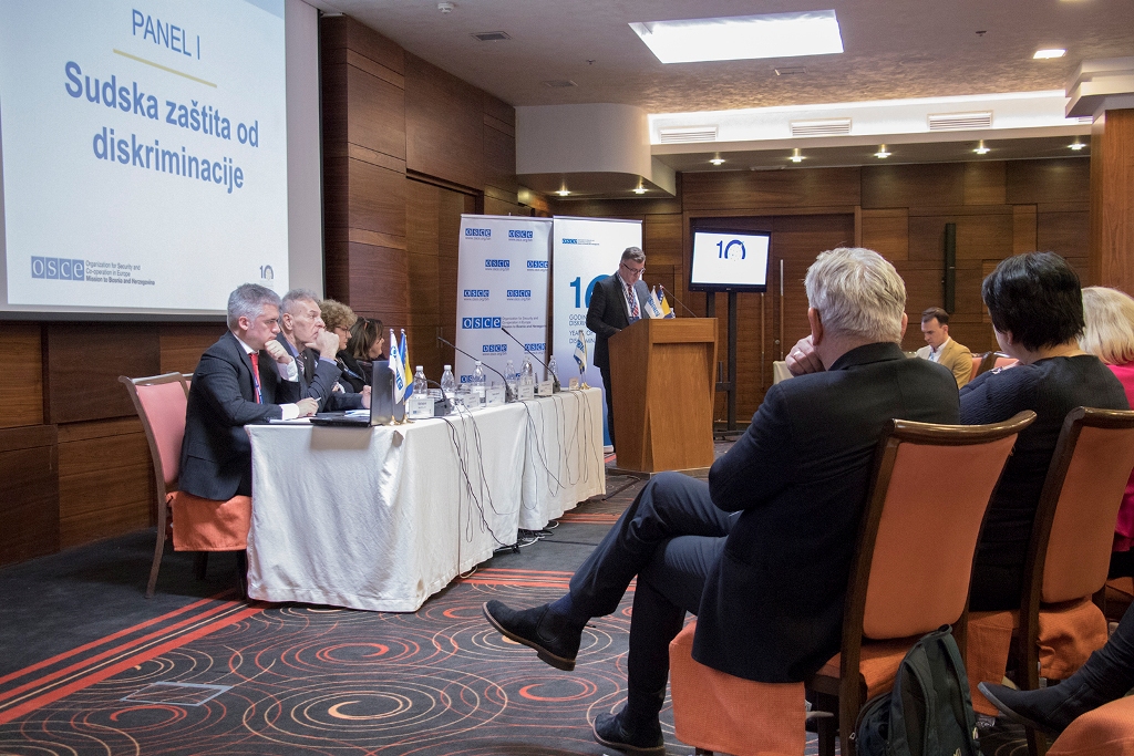 BiH must intensify the fight against discrimination
