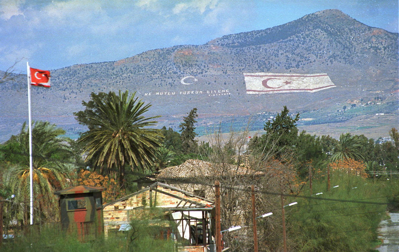 Political frustration in the occupied areas after the collapse of the “government”