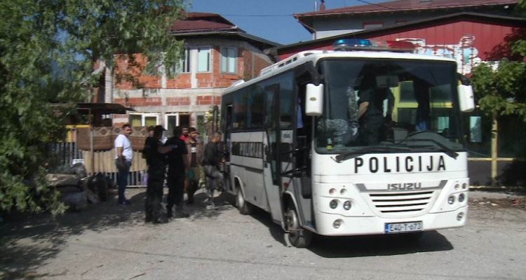Four police officers injured during incident with migrants