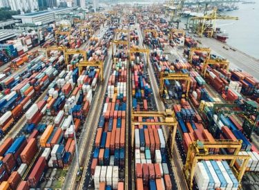 Turkey’s foreign trade gap narrows 33.2% in April