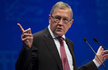 Regling: Surplus reductions not before 2021 and under specific conditions