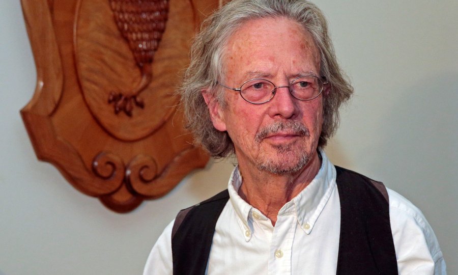 Handke divides Bosnia and Herzegovina