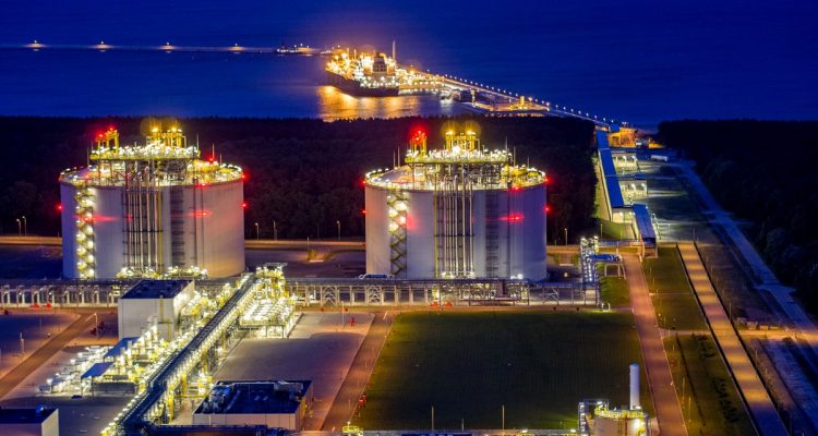 LNG terminal in Poland incites “green” war