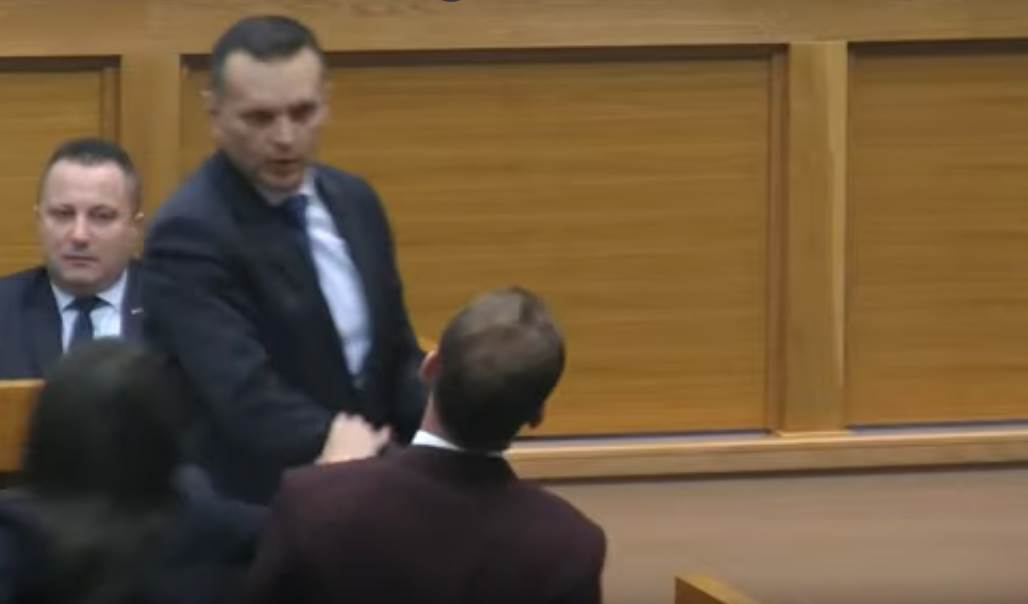 “Historic slap” in Republika Srpska National Assembly