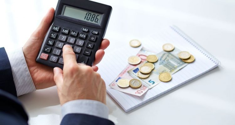 Greeks’ ability to pay reported limited in 2019