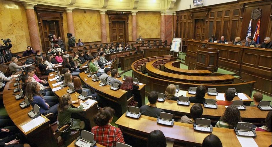 Serbia: The lowering of the threshold brings changes to the power of parties in parliament