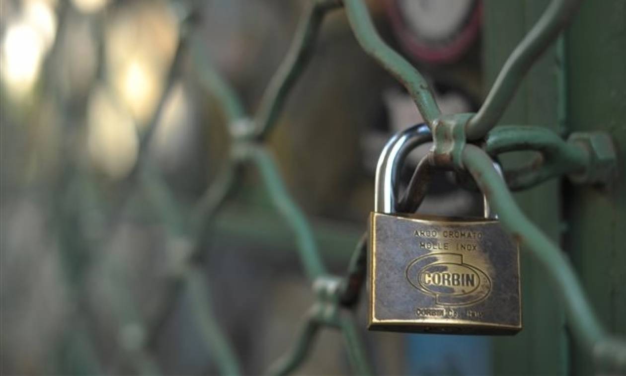 Greece: Closure of tourism enterprises raises concerns