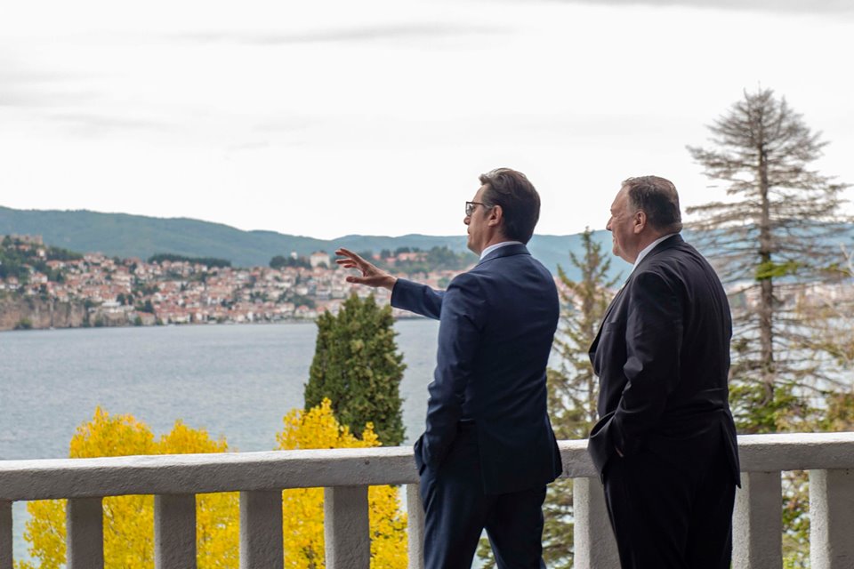 North Macedonia: Pendarovksi contacts Pompeo