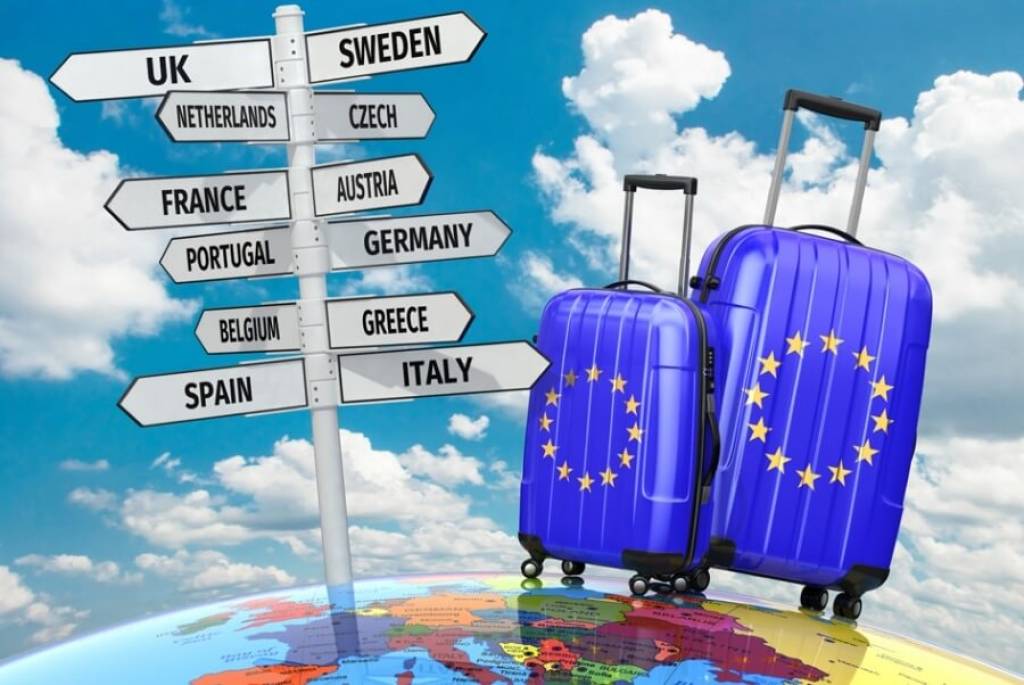 Greece: Incoming travel traffic takes a dive in April