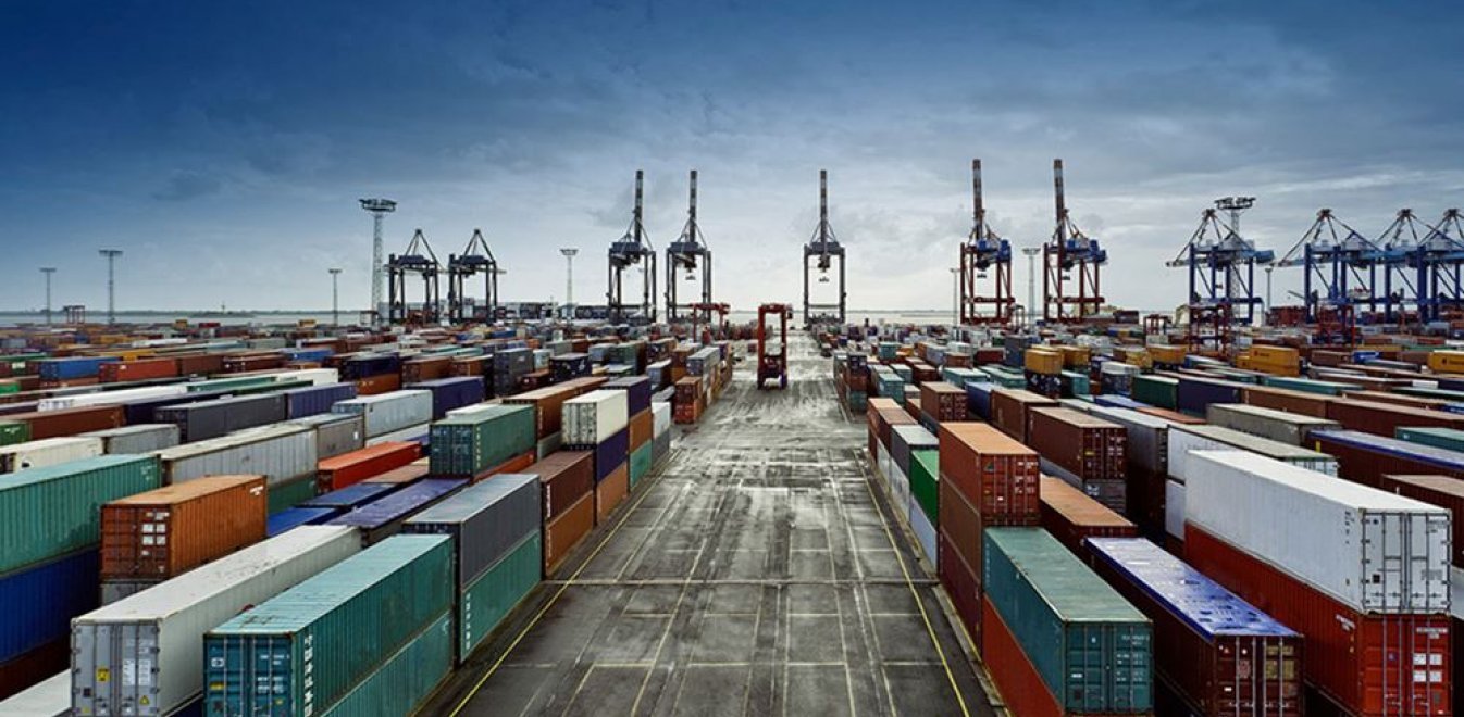 Greece: The lockdown knocks out Greek exports