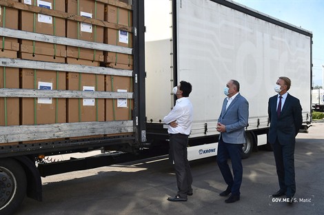 Montenegro: EU donates respirators and protective equipment