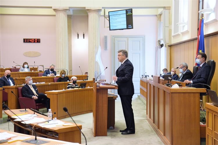 Croatia: Prime Minister rejects initiative to remove health minister