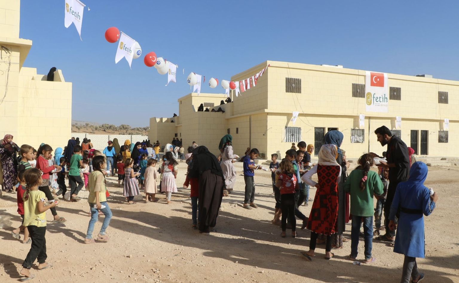 Turkish NGOs continue to make homes for Idlib’s displaced
