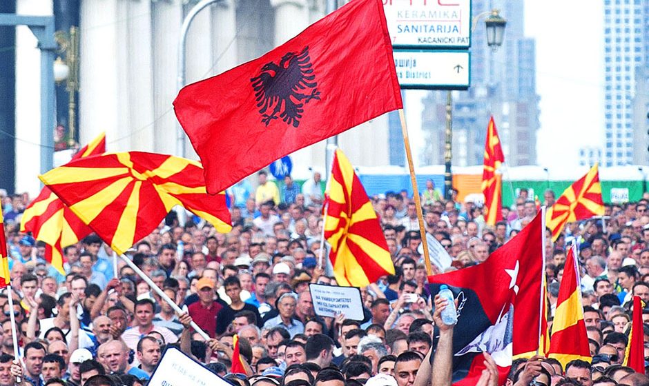 FYROM: Albanians in favour and against the latest proposal for the name