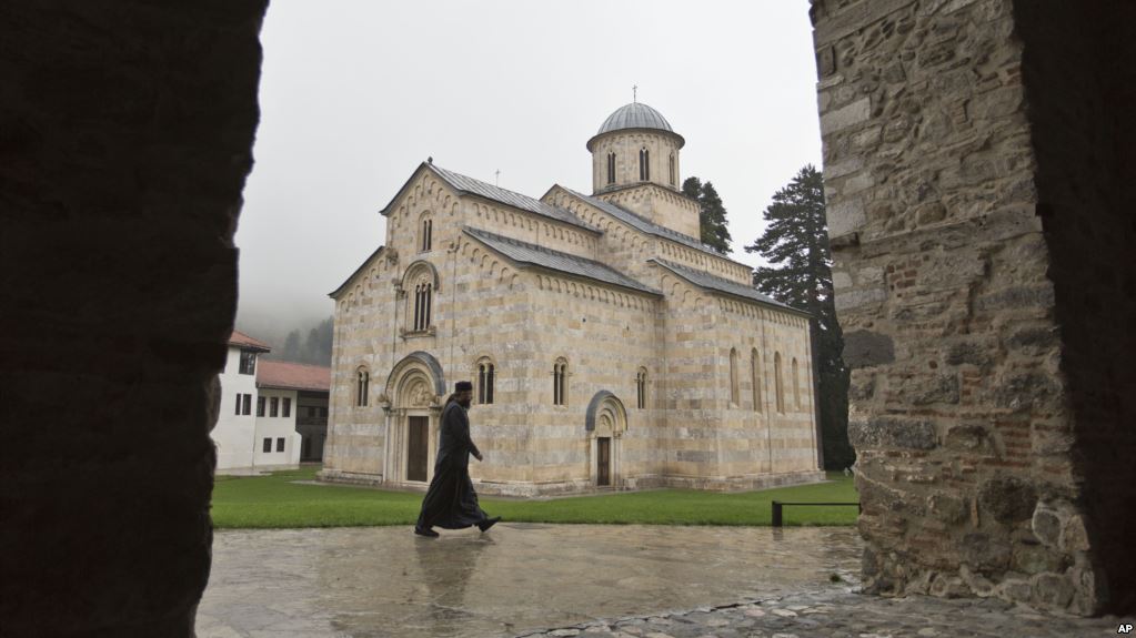 Road construction sparks reactions in Kosovo