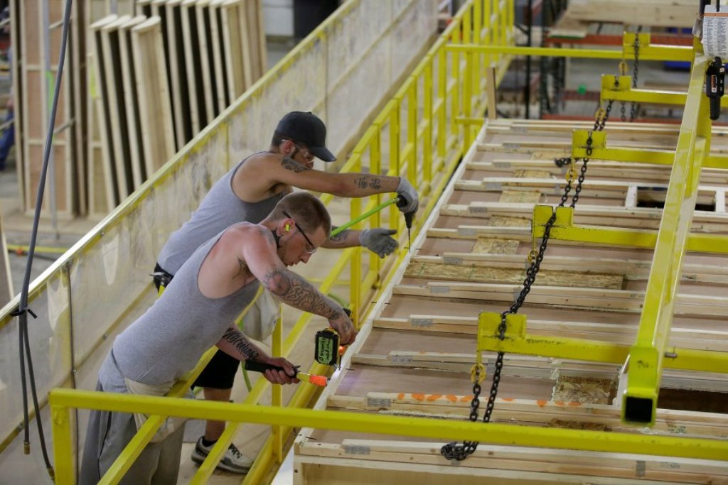 Report: Rights of employees in Albania are violated