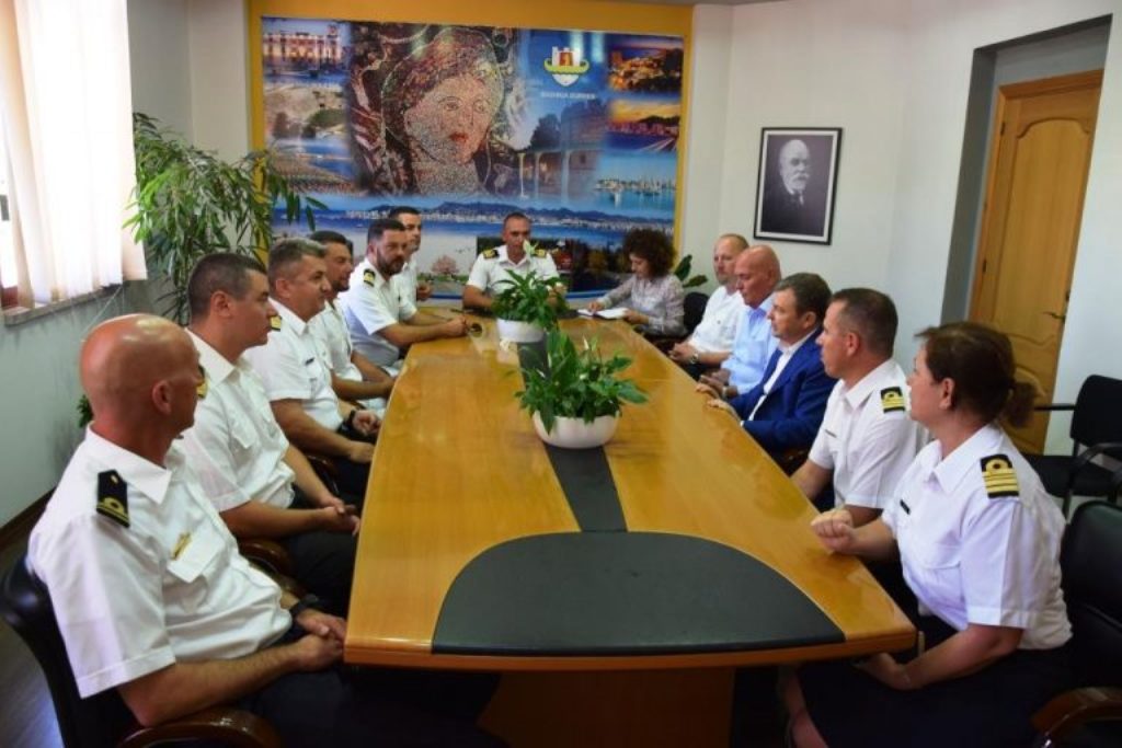 NATO’s ships arrive in Durres for a drill