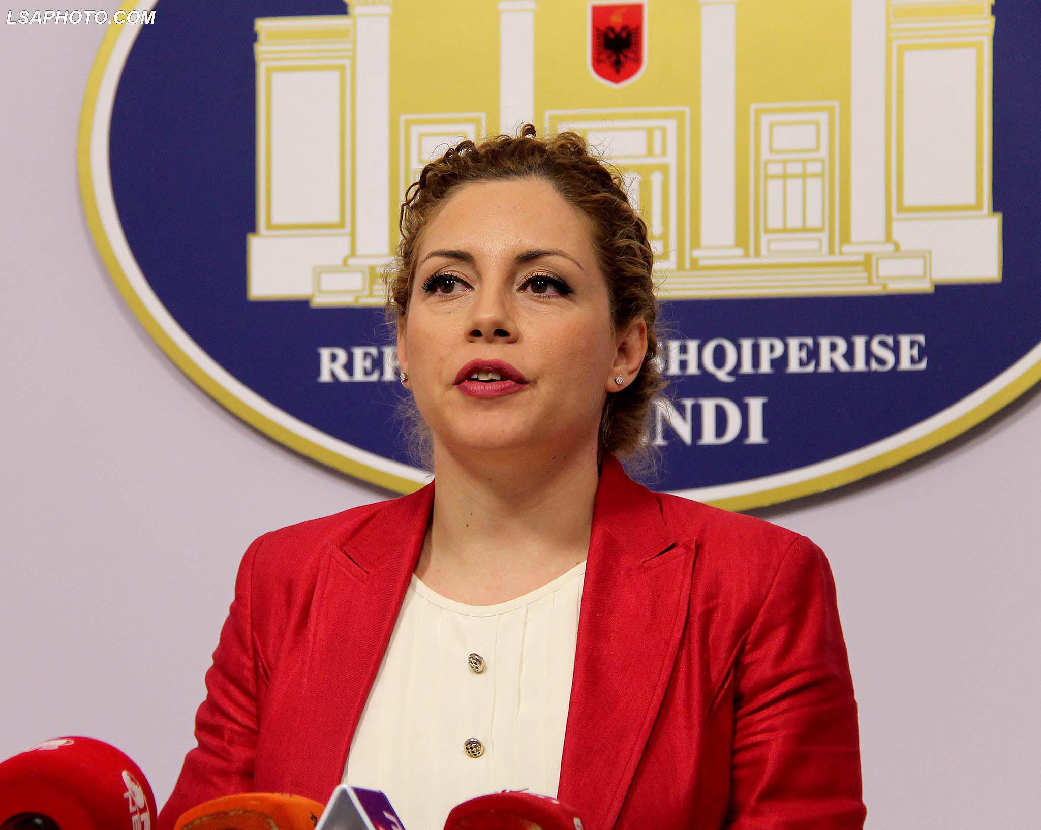 Albanian forces will be present in the Aegean for another year, Defence minister says