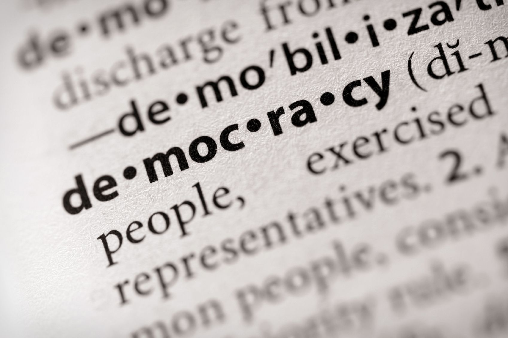The Economist: Albania is a country with a hybrid democracy