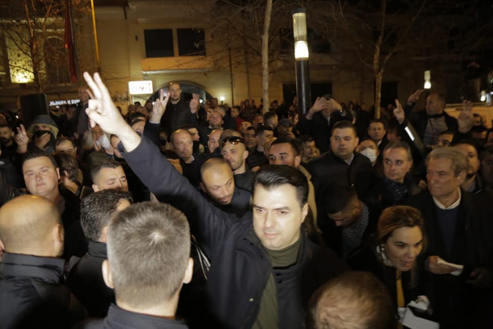 Basha: Mosbindje civile, nga veriu në jug të vendit!