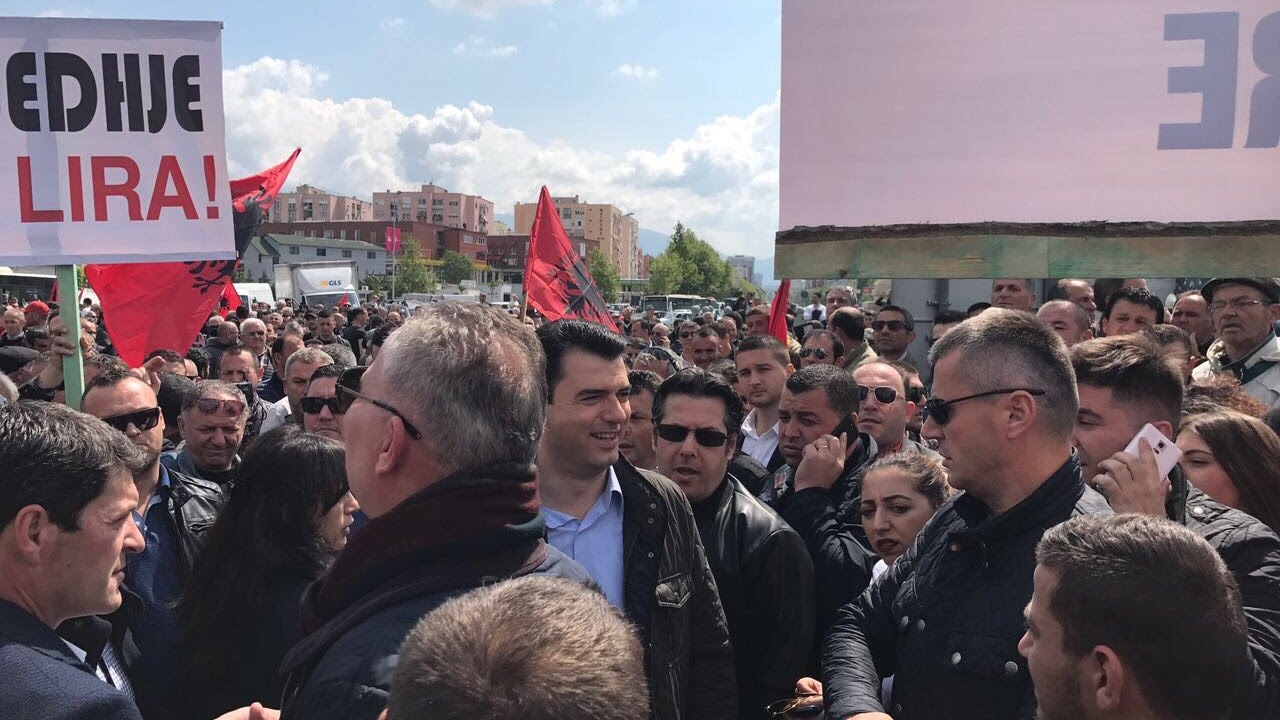 Albanian opposition is calling for massive attendance ahead of a big anti-government rally