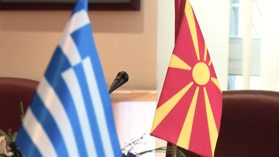 Ekspertët: Literatura shkollore në frymën e Marrëveshjes së Prespës