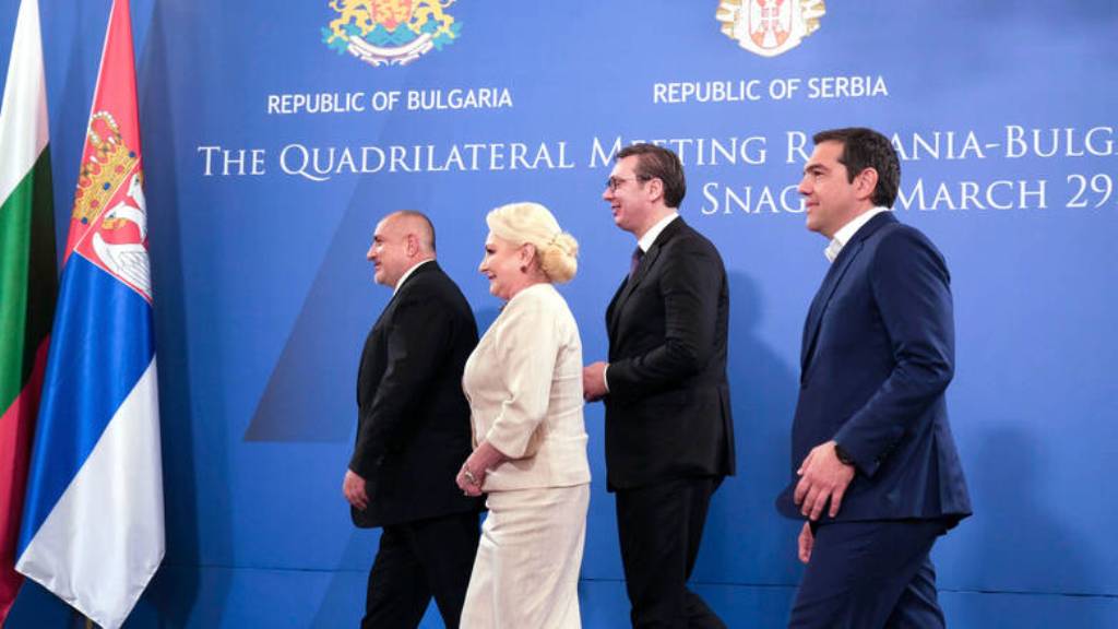 Tsipras nga Bukureshti: Integrimi i Shqipërisë në BE është në rrezik
