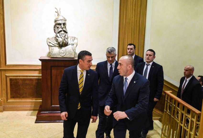 Përçahet koalicioni qeverisës në Prishtinë, priten zgjedhje të reja?