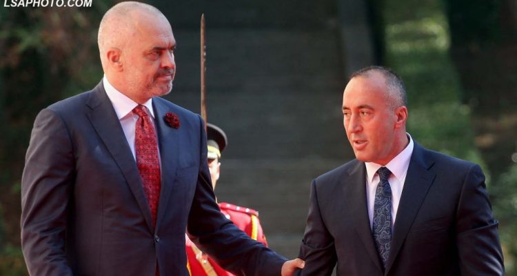 Edi Rama e Ramush Haradinaj përfshihen në polemika për Samitin e Berlinit