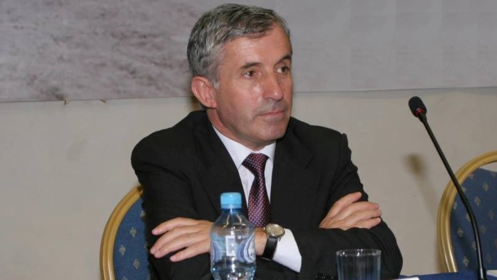 IBNA Intervistë me analistin e njohur politik, Prof. Enver Bytyçi