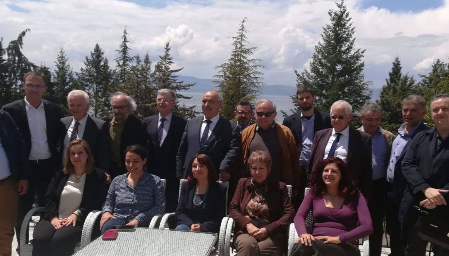 Ekspertë maqedonas dhe grekë në Ohër për temat e historisë, arsimit dhe arkeologjisë