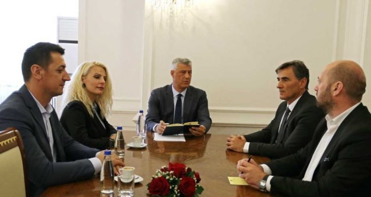 Presidenti Thaçi fillon këshillimet me partitë për zhvillimet politike në Kosovë