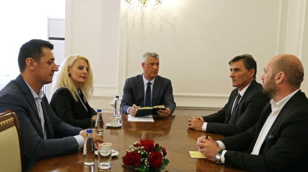 Presidenti Thaçi fillon këshillimet me partitë për zhvillimet politike në Kosovë
