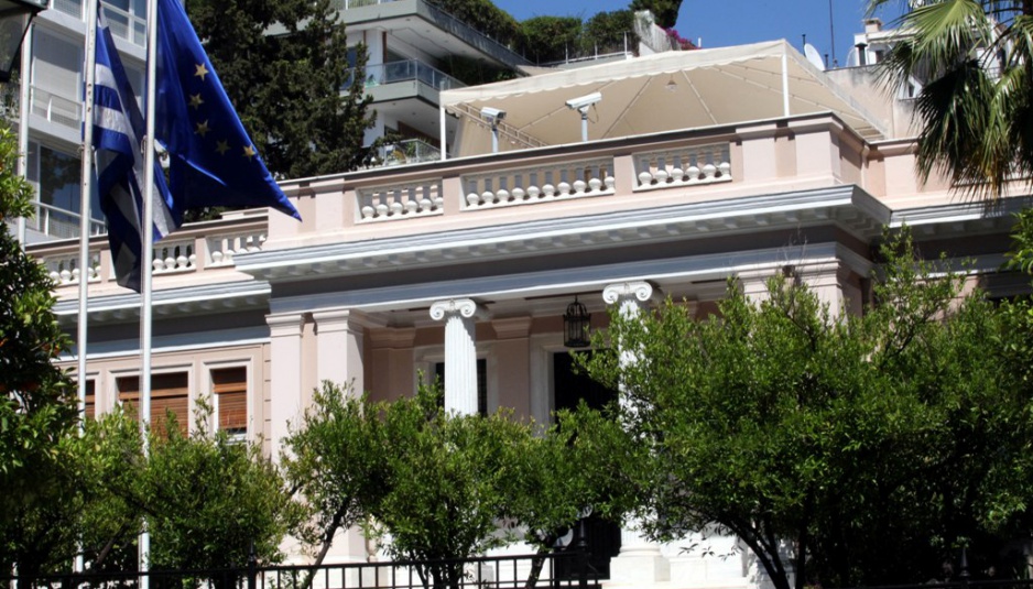 Μειωμένο πλεόνασμα εκτιμά η κυβέρνηση και η Τράπεζα της Ελλάδας