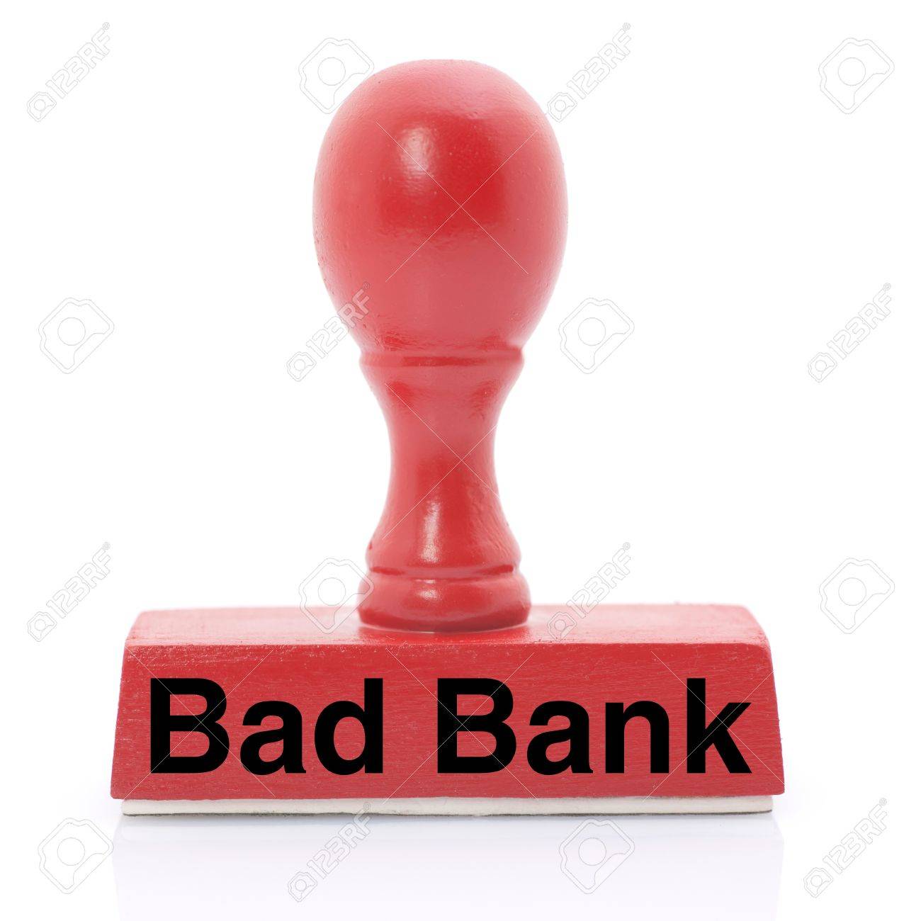 Πιο κοντά σε bad bank