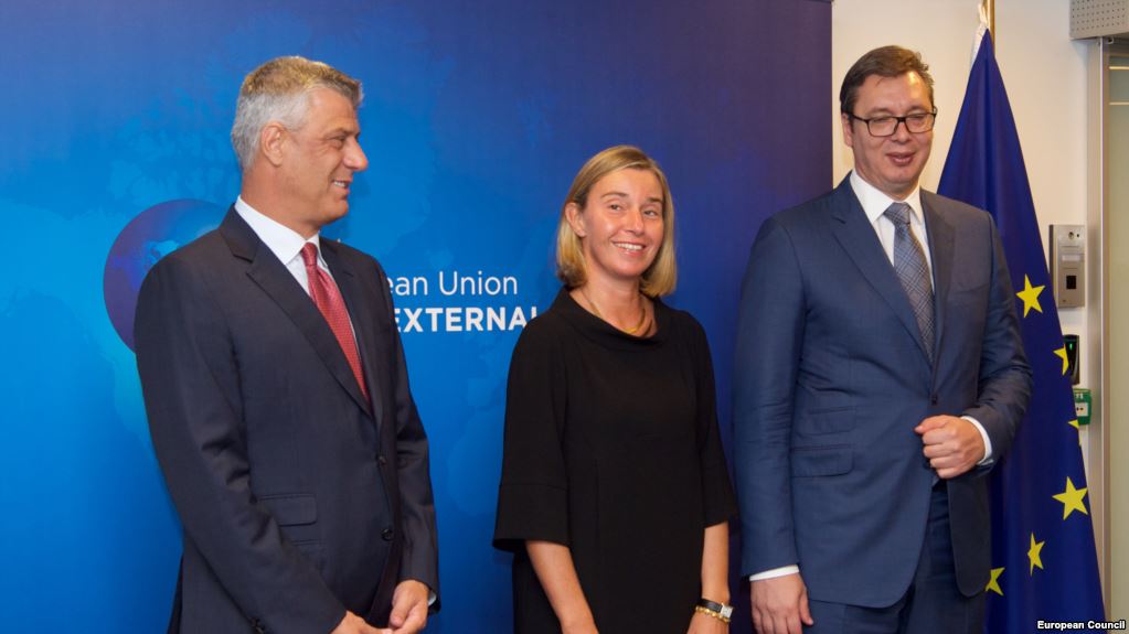 Ο Vucic αρνήθηκε να συναντήσει το Thaci στο πλαίσιο του διαλόγου στις Βρυξέλες.