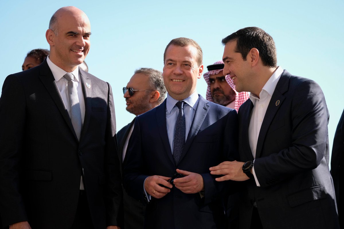 Με Sisi και Medvedev συζήτησε ο Τσίπρας στο Παλέρμο